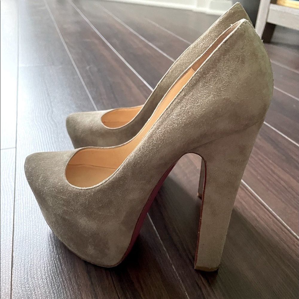 Authentic Christian Louboutin Beige Pumps